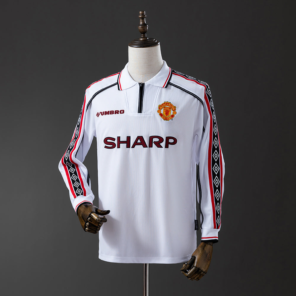 Manchester United 98/99 Away