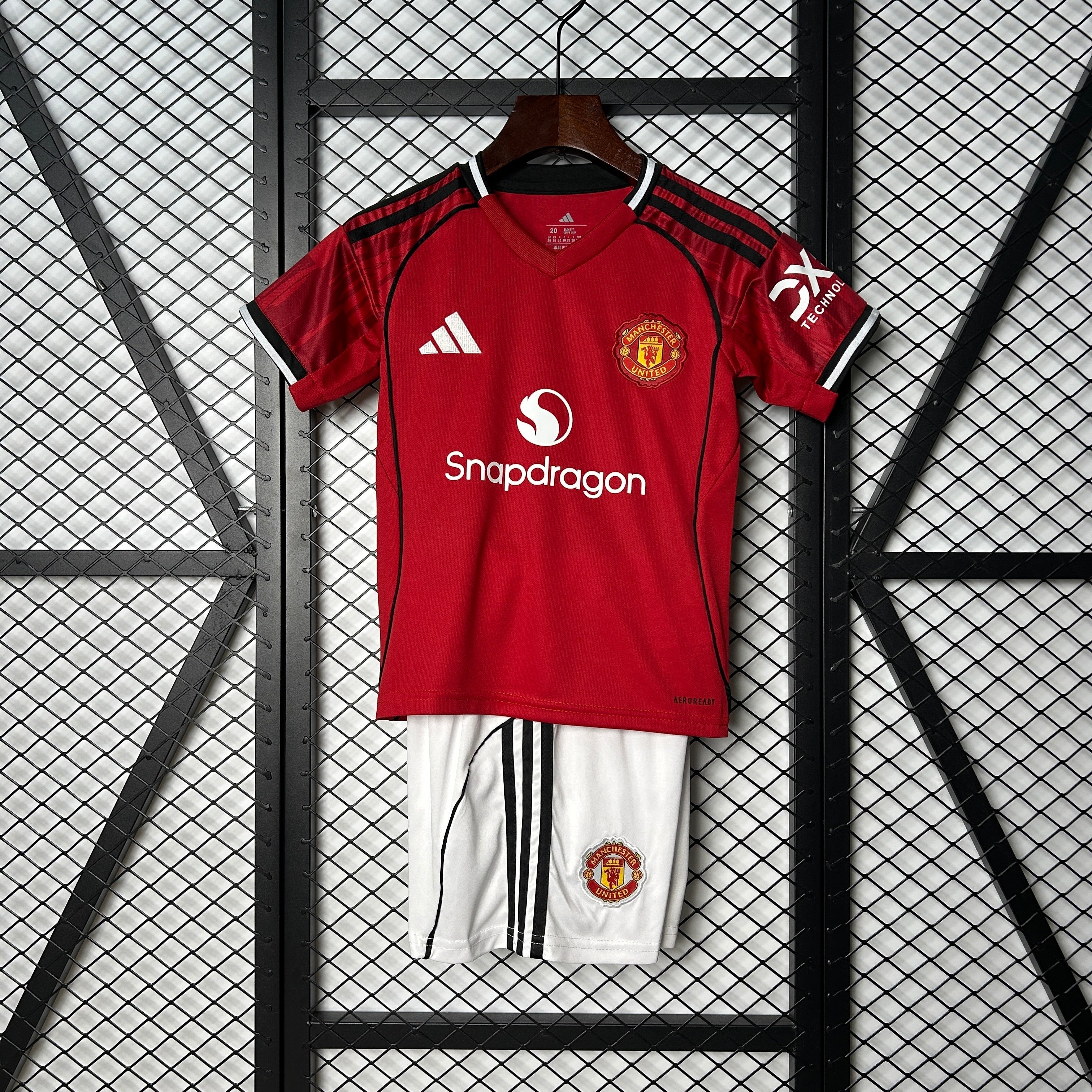 Manchester United 25/26 Home Kid's